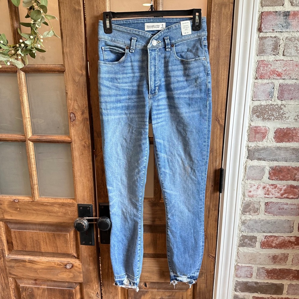 Abercrombie Fitch Super Skinny Ankle Jeans Women 26 2R Light Wash High Rise FLAW